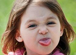4 κακές συμπεριφορές των παιδιών που μοιάζουν ασήμαντες (αλλά δεν πρέπει να επιτρέπουμε)