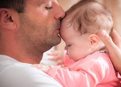 «Θα ήμουν καλύτερος μπαμπάς αν είχα περισσότερα λεφτά;»: Μια συγκινητική εξομολόγηση