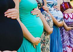 Πιο έξυπνες γίνονται οι γυναίκες που κάνουν παιδιά μετά τα 35