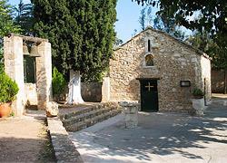 Οι ομορφότερες εκκλησίες της Αττικής για τη βάπτιση του μωρού σας