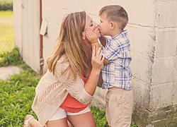 Τι σημαίνει να είσαι μαμά αγοριών: 12 ρεαλιστικές φωτογραφίες