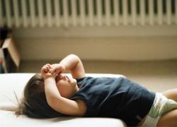 «Μην ζητάτε από τα παιδιά να κάνουν διαρκώς ησυχία –τους είναι αδύνατον!»