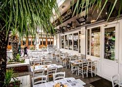 5 οικογενειακές ταβέρνες στη Θεσσαλονίκη για να περάσουν καλά μικροί και μεγάλοι