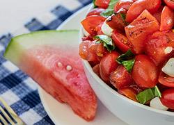 8 τέλειες συνταγές για ελαφριά και δροσερά βραδινά γεύματα