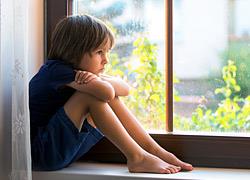 Αυτά είναι τα συμπτώματα της παιδικής σχιζοφρένειας!