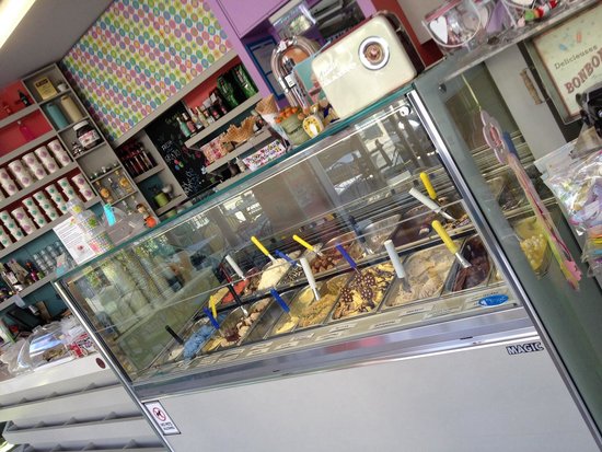 Δροσιά και απόλαυση: Εδώ θα φας το καλύτερο παγωτό στην Αθήνα! (photos)