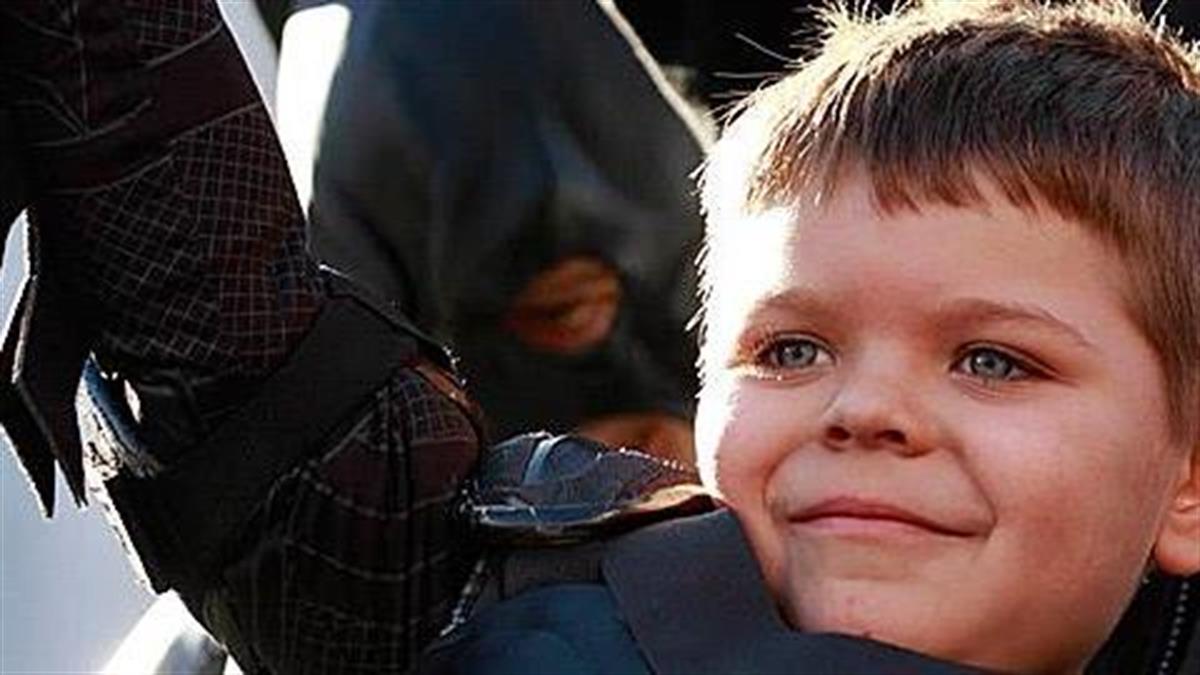 Batman για μία μέρα 5χρονο αγόρι με λευχαιμία: Δείτε το συγκινητικό βίντεο!