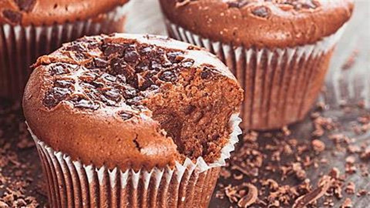 Συνταγές για αφράτα muffins σε γλυκές παραλλαγές!