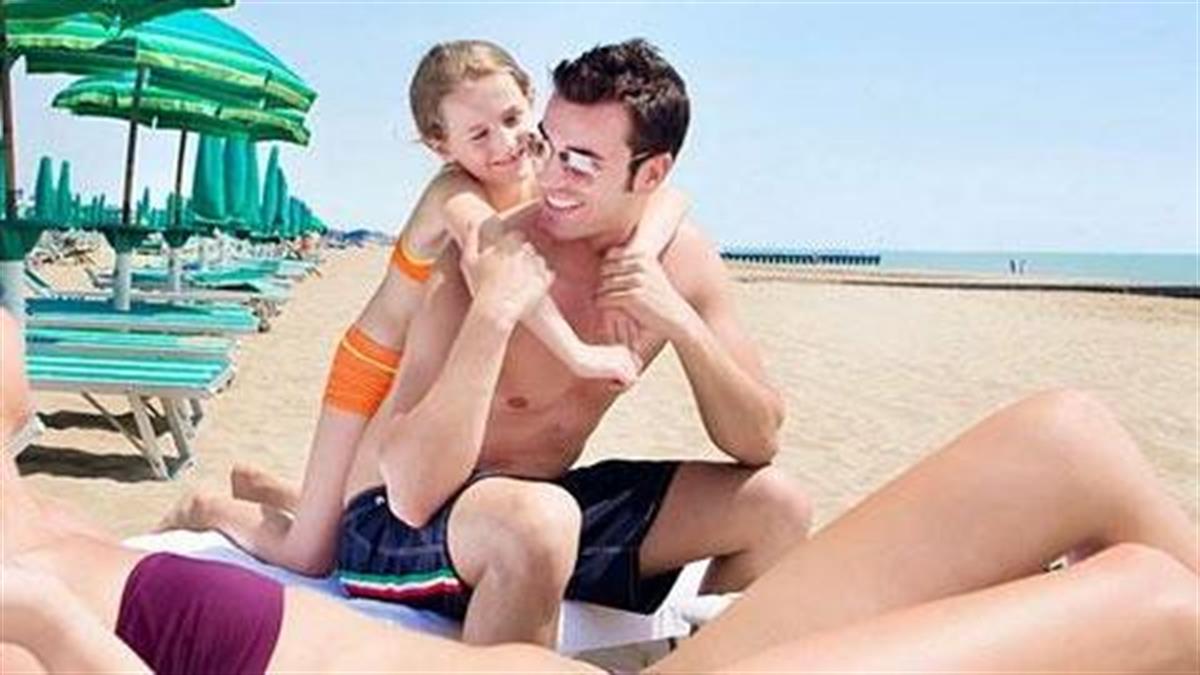 5 φτηνές οργανωμένες παραλίες για να πάτε με τα παιδιά