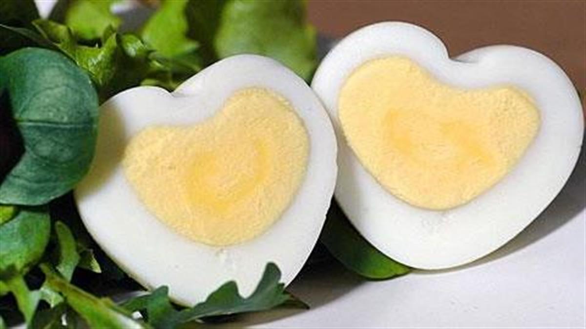 Πώς να δώσετε στο βραστό αυγό σχήμα καρδιάς
