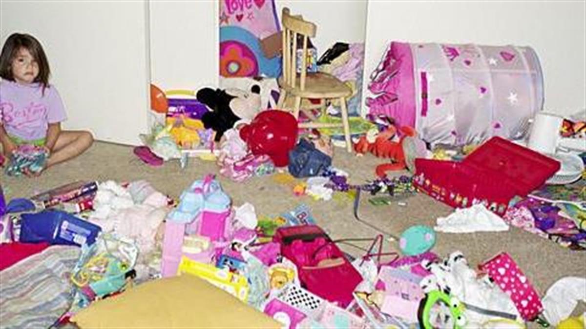 Clean up the mess. Kid Room mess. Kids in a messy Room. Childrens messy Bedroom photo.