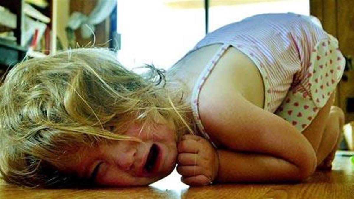 10 εύκολα κόλπα για να ηρεμήσετε ένα παιδί σε υστερία