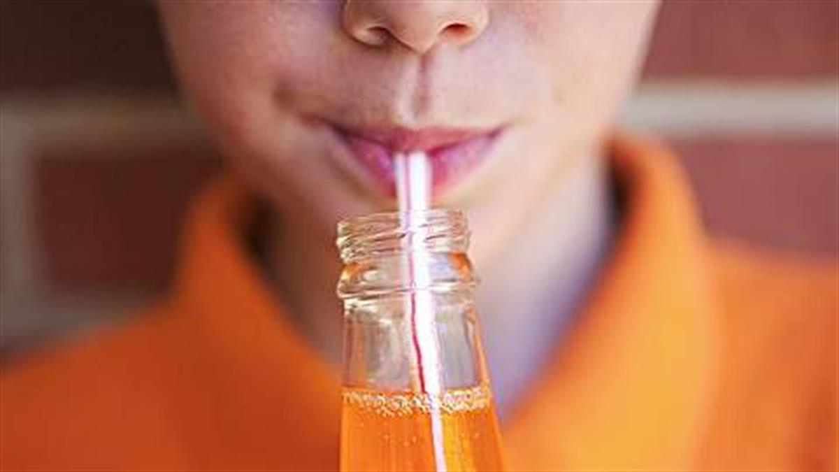 Πώς τα αναψυκτικά βλάπτουν την υγεία των παιδιών!