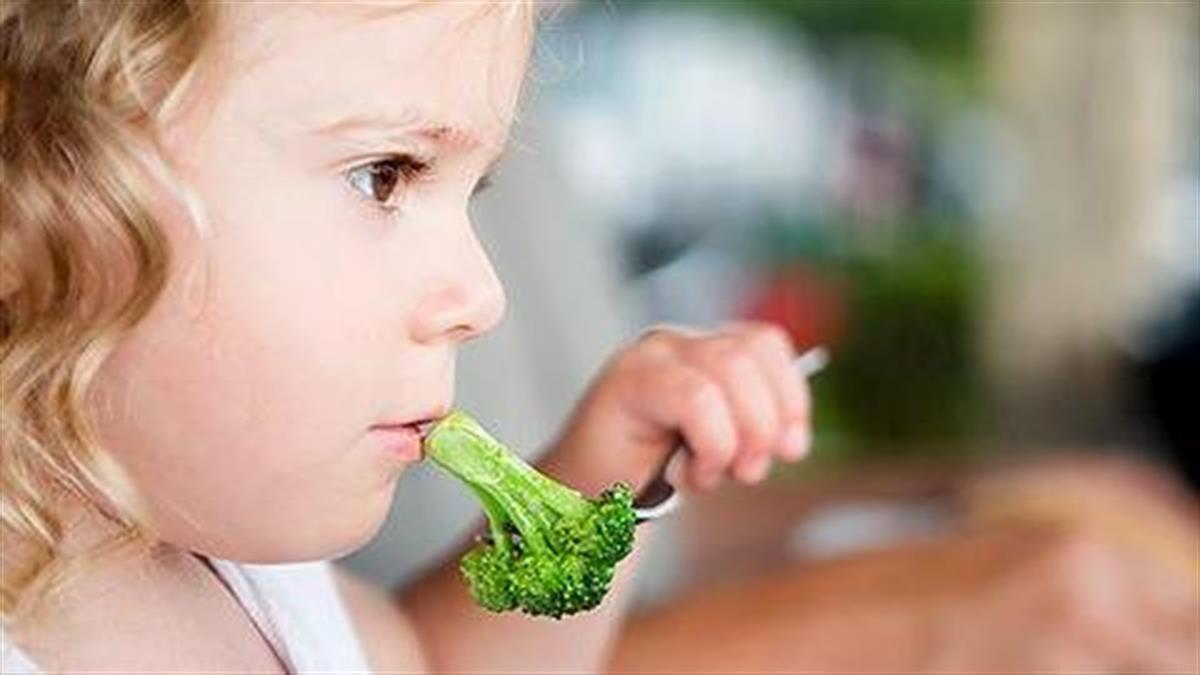 4 έξυπνα κόλπα για να τρώει το παιδί πιο υγιεινά