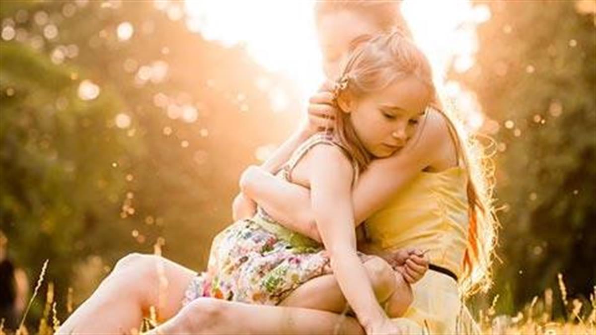 7 λόγοι που οι εσωστρεφείς άνθρωποι γίνονται εξαιρετικοί γονείς