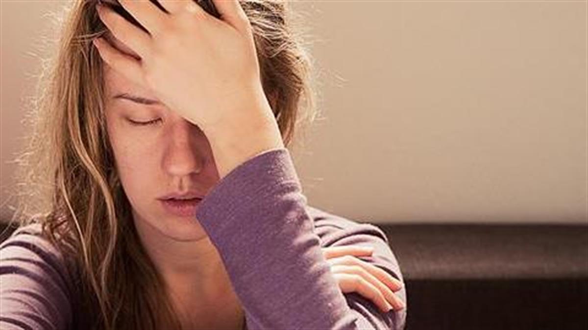 Γιατί νιώθετε συνεχώς εξαντλημένη: 7 πιθανές αιτίες