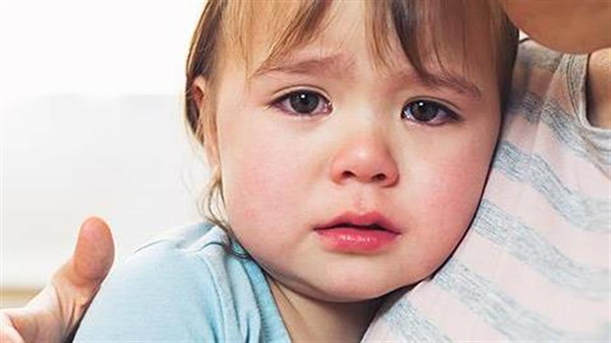 Γιατί η 15 μηνών κόρη μου βάζει τα κλάματα αν την πλησιάσει κάποιο άλλο παιδάκι;