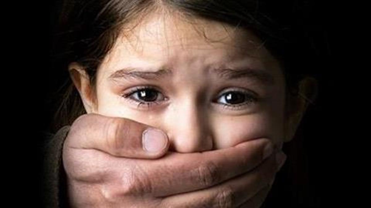 «Μένει μυστικό»: Το δυνατό μήνυμα του Χαμόγελου του Παιδιού για την παιδική σεξουαλική κακοποίηση που είναι... δίπλα μας