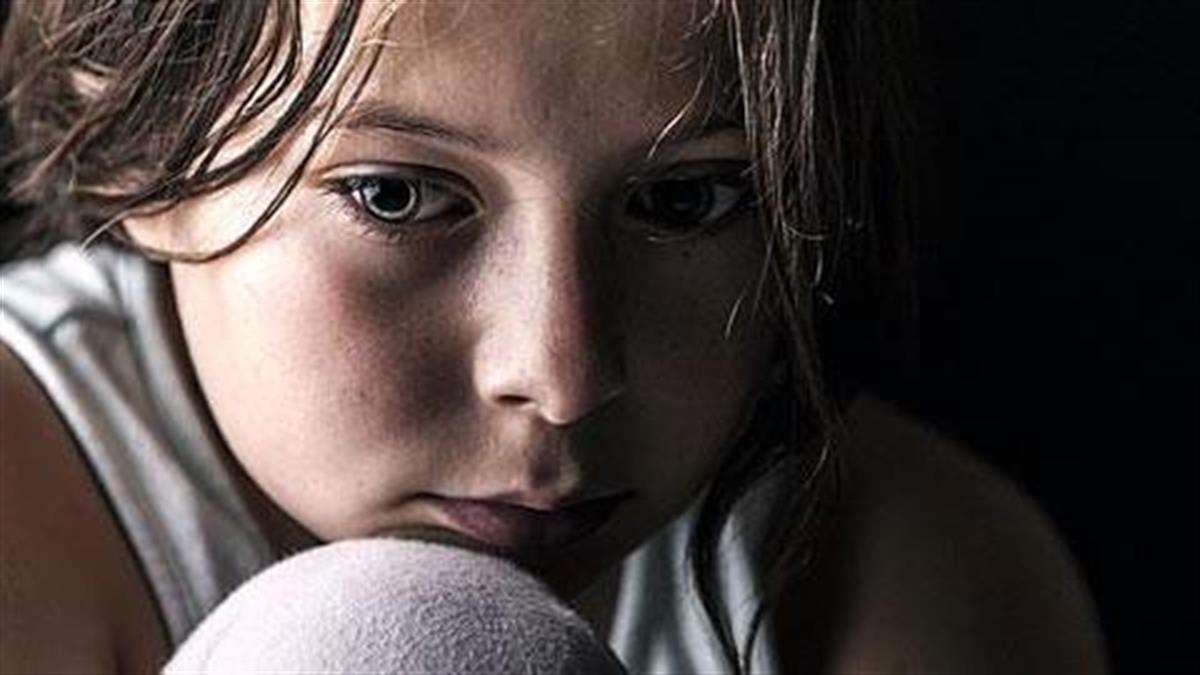 Ποιες συμπεριφορές μας επηρεάζουν αρνητικά τα παιδιά στην ενήλικη ζωή τους