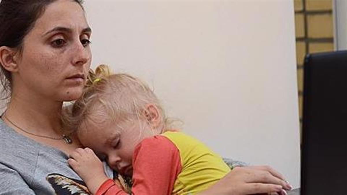 «Δεν περνώ αρκετό χρόνο με το παιδί μου»: η ανησυχία κάθε εργαζόμενης μαμάς