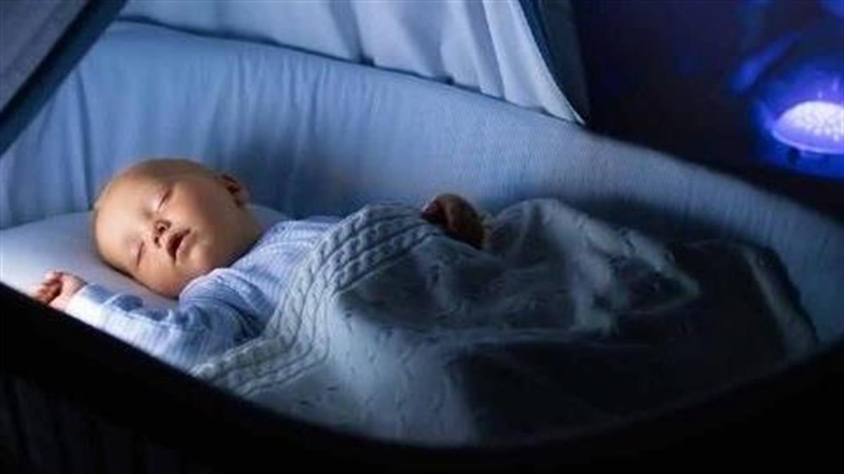 Πώς να βοηθήσετε το μωρό να κοιμάται όλη τη νύχτα