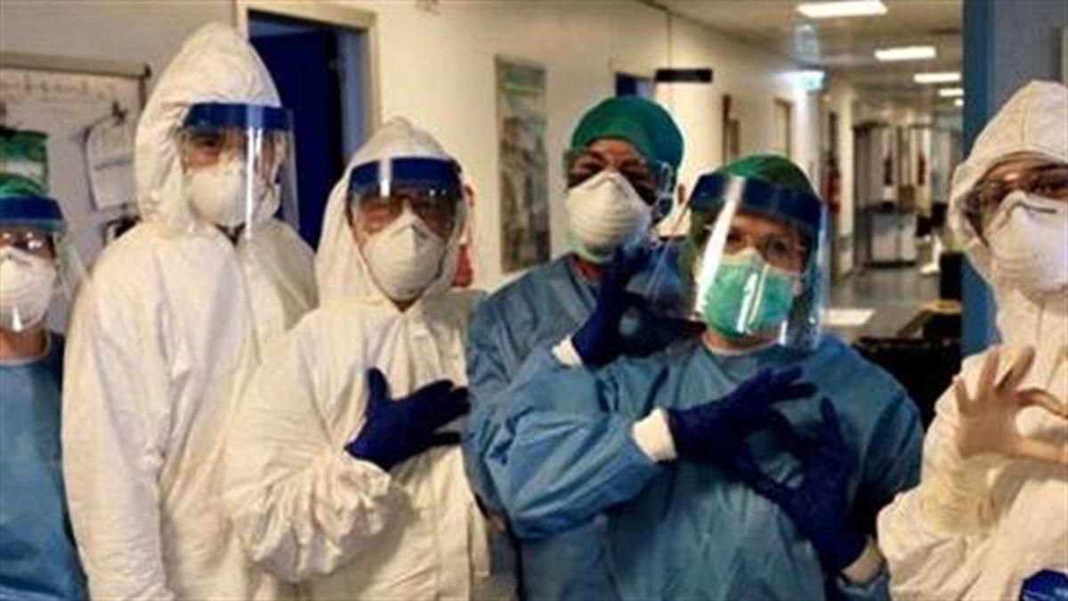 «Απ τη σχολή, στη μάχη κατά του κορονοϊού»: Νέοι γιατροί μιλούν για την εμπειρία τους