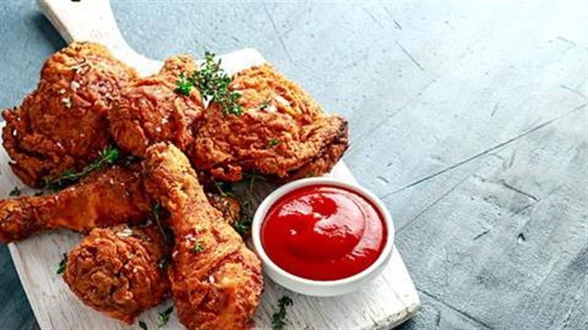 Τραγανό κοτόπουλο αλά KFC: πώς να το φτιάξετε μόνες σας, σπιτικό και λαχταριστό!