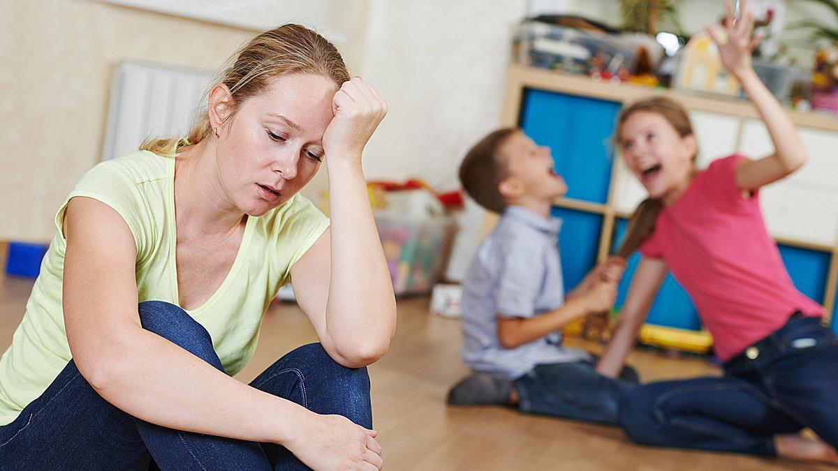 Γονεϊκό burnout: τι μου συμβαίνει και δεν μπορώ να ευχαριστηθώ τα παιδιά μου;