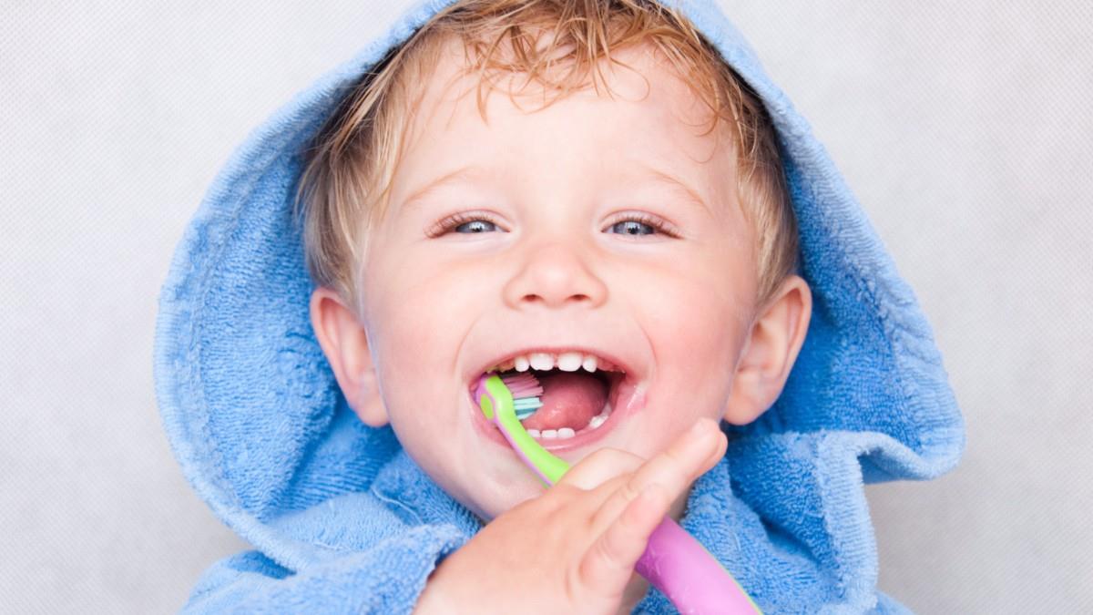 Στοματική υγιεινή σε βρέφη και παιδιά: Βούρτσισμα από το πρώτο δόντι!
