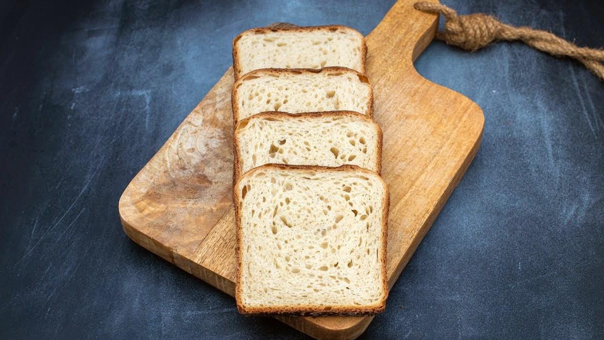Σπιτικό ψωμί του τοστ για λαχταριστό κολατσιό