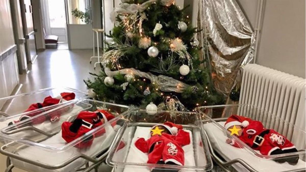 Η πιο αξιολάτρευτη εικόνα των Χριστουγέννων είναι τα νεογέννητα του Κιλκίς ντυμένα αγιοβασιλάκια