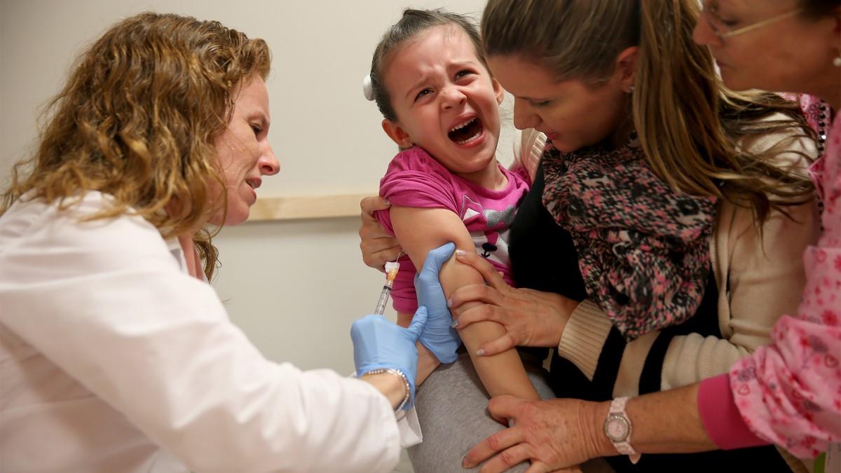 Πρόεδρος Παιδιατρικής Εταιρείας: Τα εμβόλια σώζουν 5 εκ. ζωές παγκοσμίως κάθε χρόνο