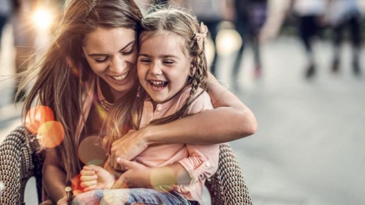 Ο δεσμός μητέρας-κόρης είναι πιο δυνατός από όλους σύμφωνα με έρευνα