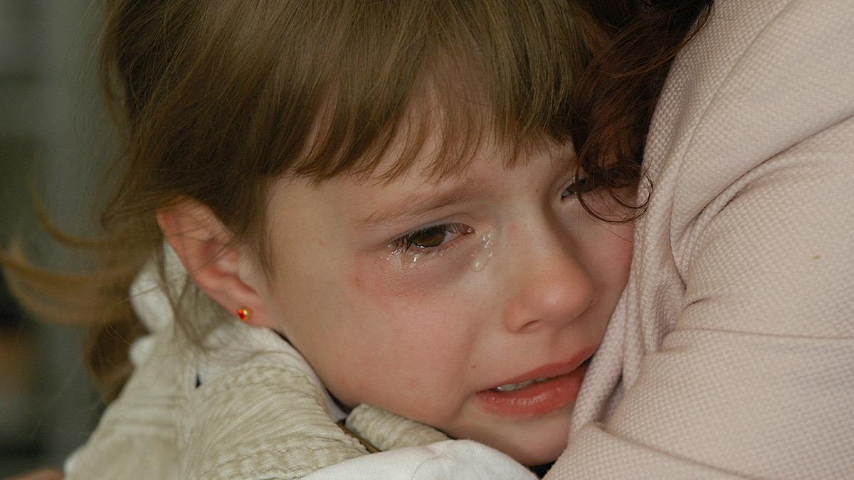 Χαλκίδα: Νηπιαγωγός έβγαλε 4χρονο κοριτσάκι στο κρύο για τιμωρία