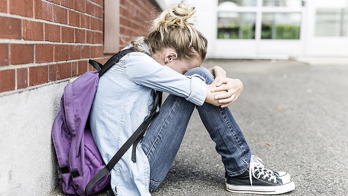 «Η κόρη μου έχει αλλάξει 3 σχολεία λόγω bullying αλλά κανείς δεν την βοήθησε»