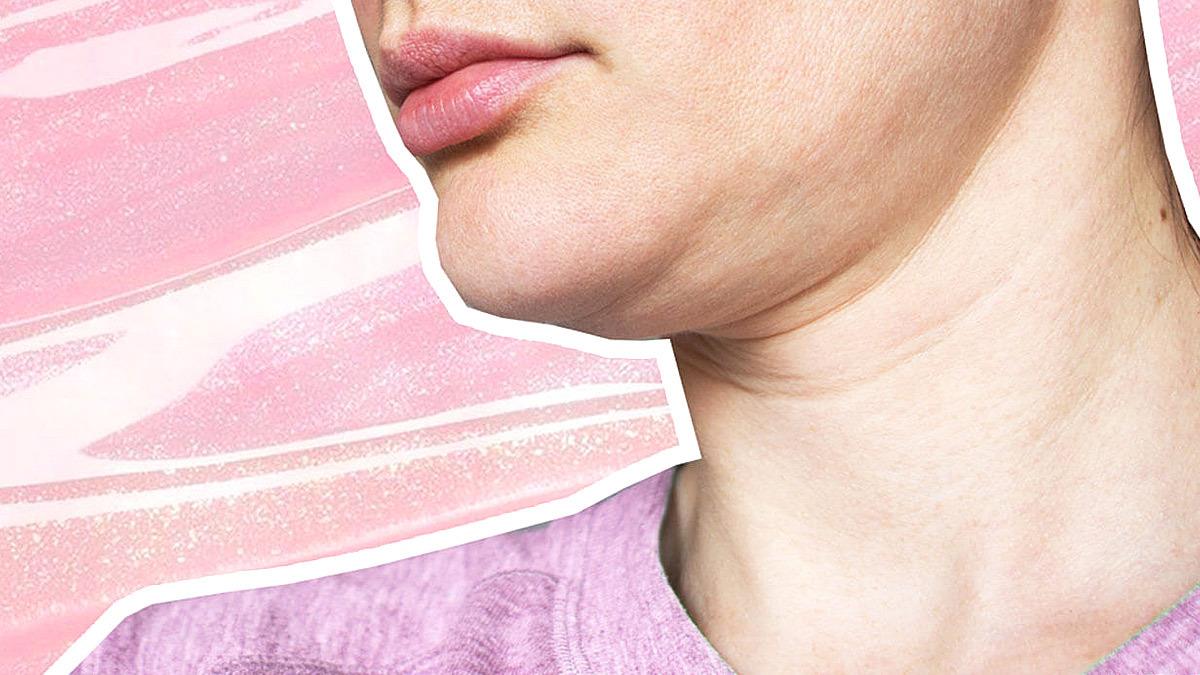 4 τρόποι να εξαφανίσετε τις «γραμμές» του λαιμού σας