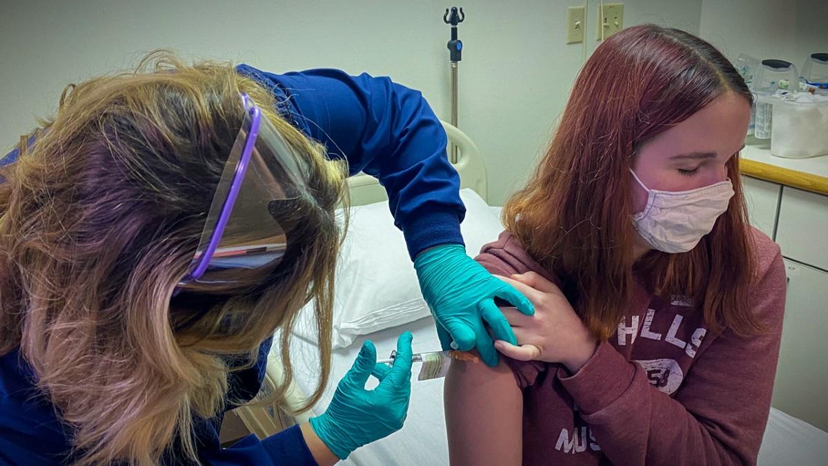 Εγκρίθηκε ο εμβολιασμός παιδιών ηλικίας 12-15 με Pfizer στον Καναδά
