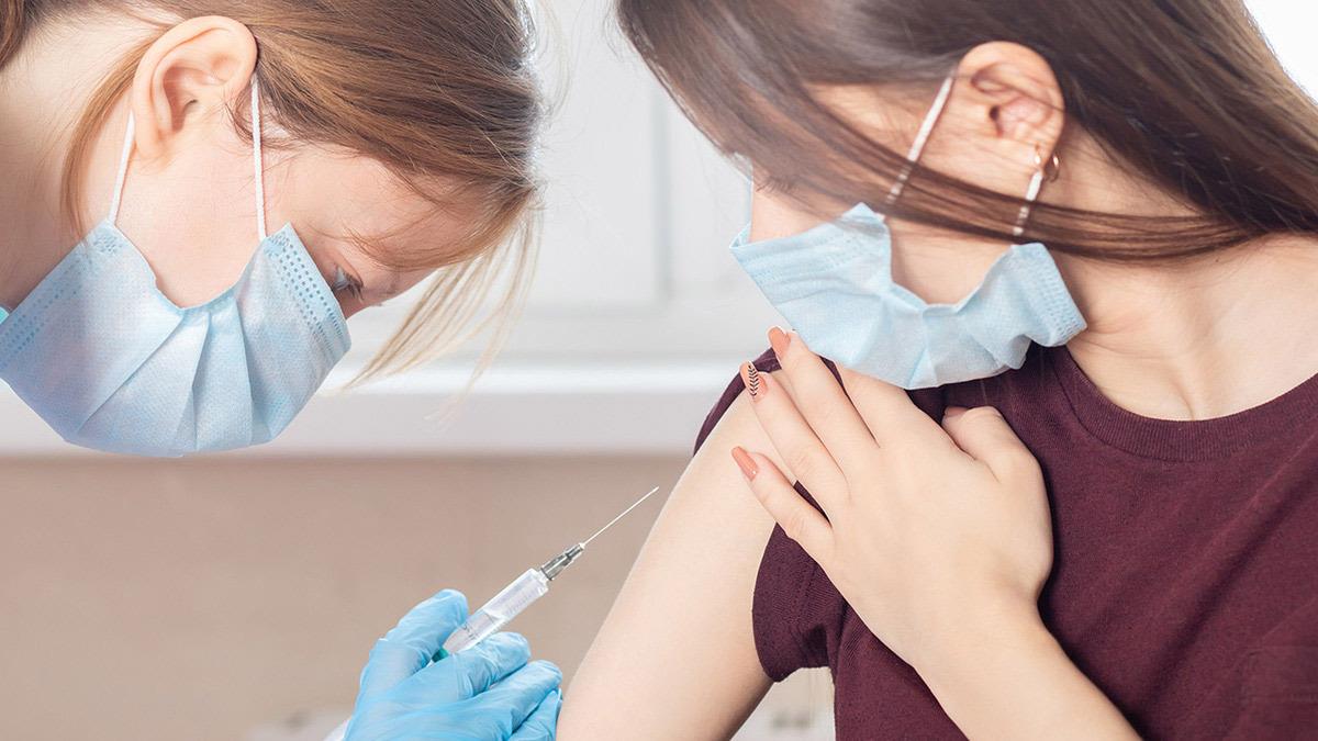 Μηνιγγίτιδα: εμβολιασμός εφήβων κατά την πανδημία
