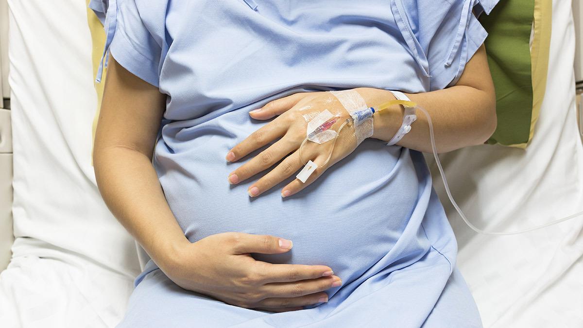 Σε τεχνητό κώμα η διασωληνωμένη έγκυος με κορονοϊό - δεν έγινε η καισαρική