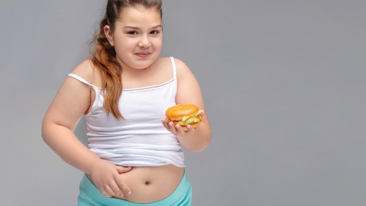 Ας μάθουμε στα παιδιά να αποδέχονται το σώμα τους, χωρίς να αποδέχονται την παχυσαρκία