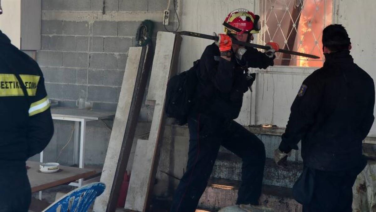 Ασύλληπτη τραγωδία: νεκρά 2 παιδιά μετά από φωτιά σε διαμέρισμα