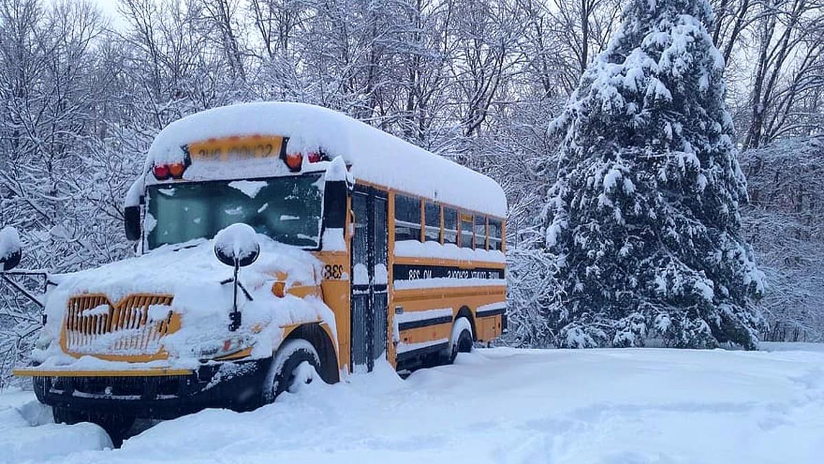 Ξέχασαν 4χρονη κλειδωμένη σε σχολικό λεωφορείο για 7 ώρες – έξω είχε χιονιά!