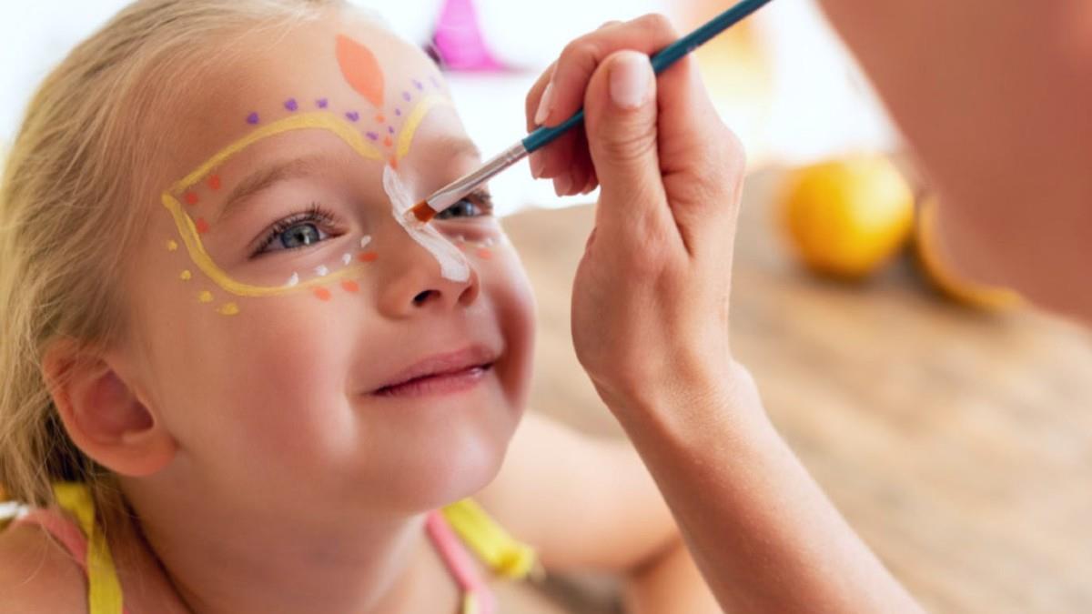 Εντυπωσιακά face painting για να ευχαριστηθούν τα παιδιά τις απόκριες