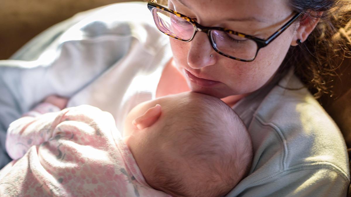 10 πολύτιμες συμβουλές για μαμάδες με νεογέννητα μωράκια