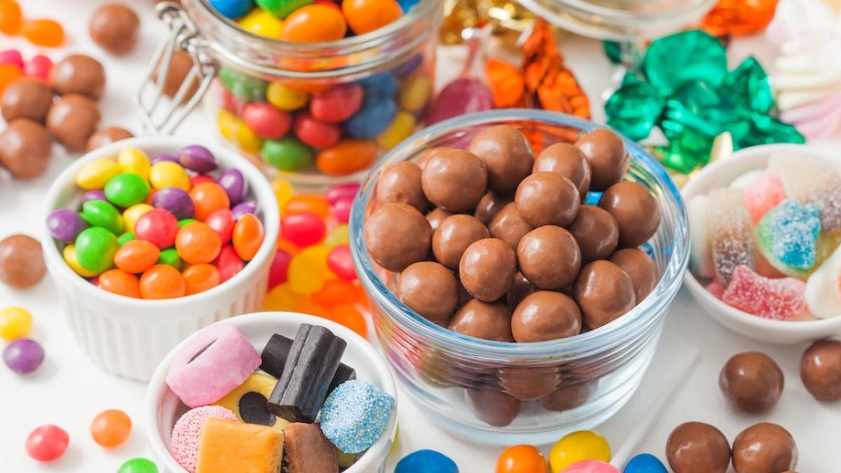 Εταιρεία ζητάει δοκιμαστές γλυκών με μισθό... 6.300 ευρώ το μήνα!