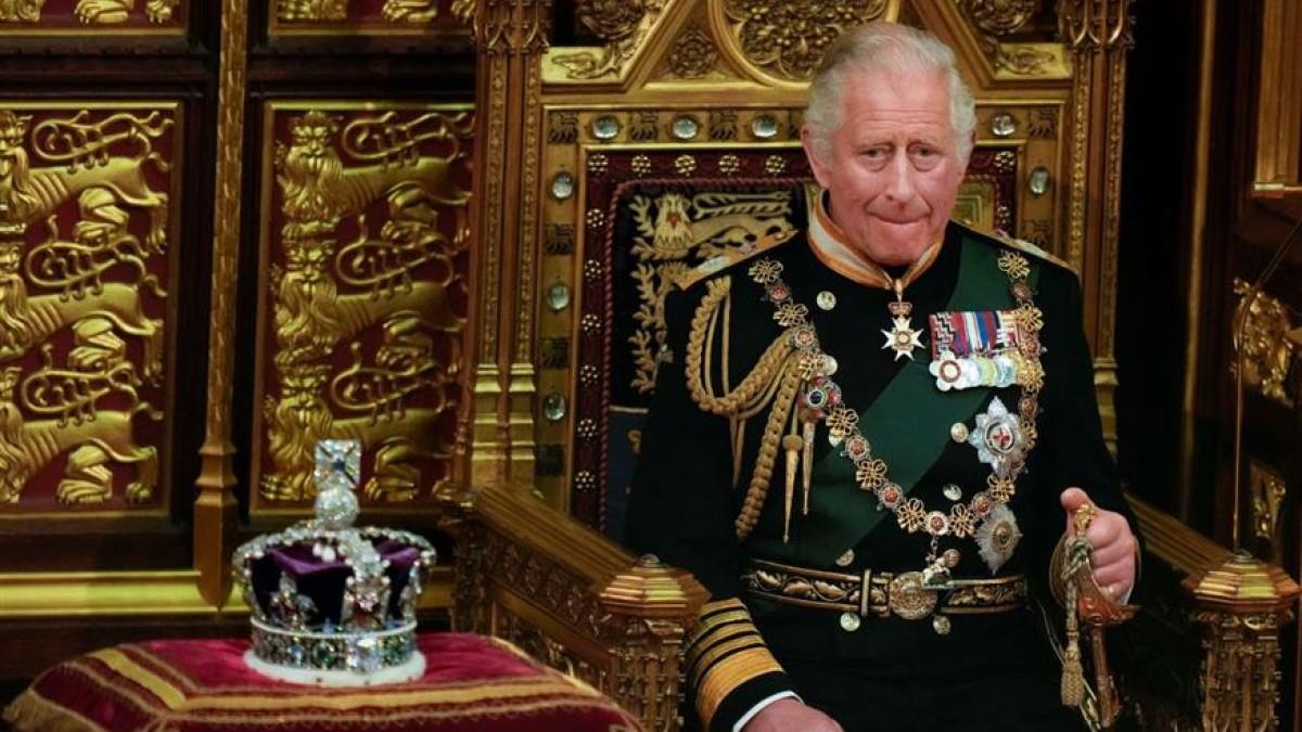 Ο Κάρολος Γ είναι ο νέος βασιλιάς της Μ. Βρετανίας στα 73 του χρόνια!