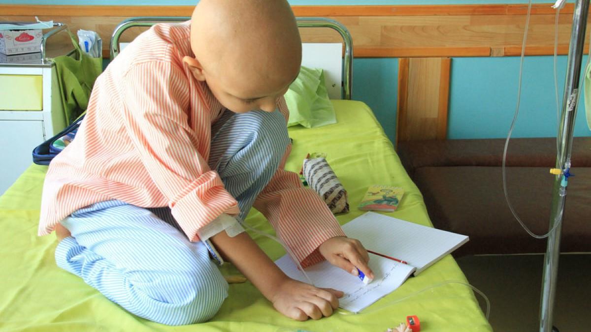 «Καλή σχολική χρονιά στα παιδιά με καρκίνο που κάνουν μάθημα στο νοσοκομείο»