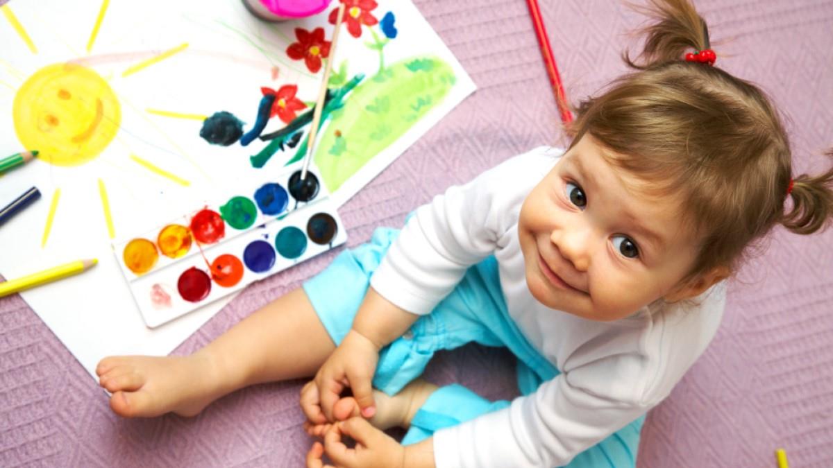 4 δραστηριότητες που ενισχύουν την ανάπτυξη του 2χρονου παιδιού