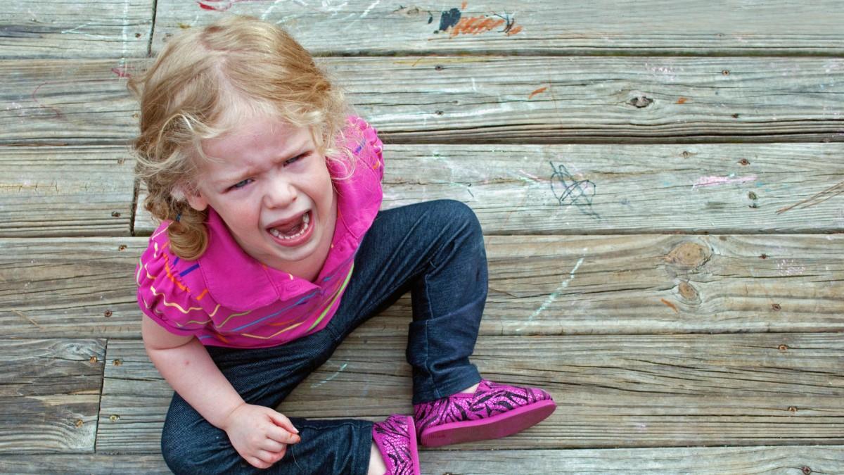 10 πράγματα που πρέπει να κάνουμε σε κάθε tantrum του παιδιού