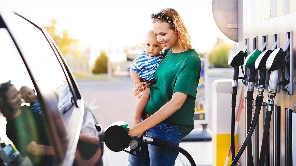 10 τρόποι να κάνετε οικονομία στην βενζίνη (ή το αέριο) του αυτοκινήτου